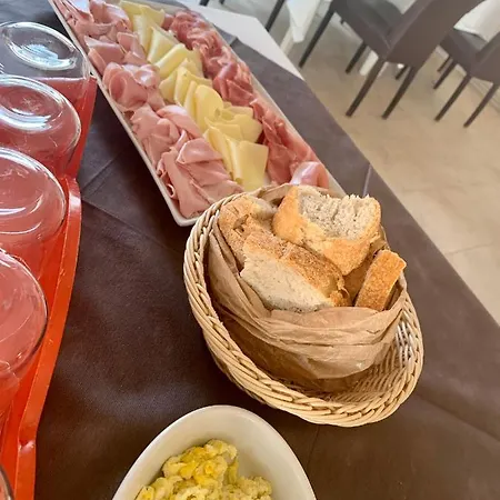 Pina Alloggio per agriturismo *
